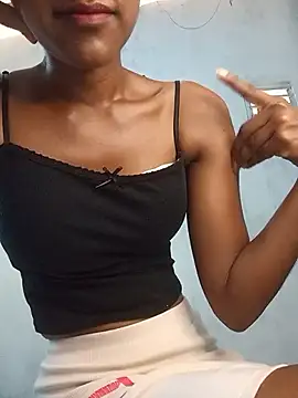 عرض كام venuki_ihalagamage