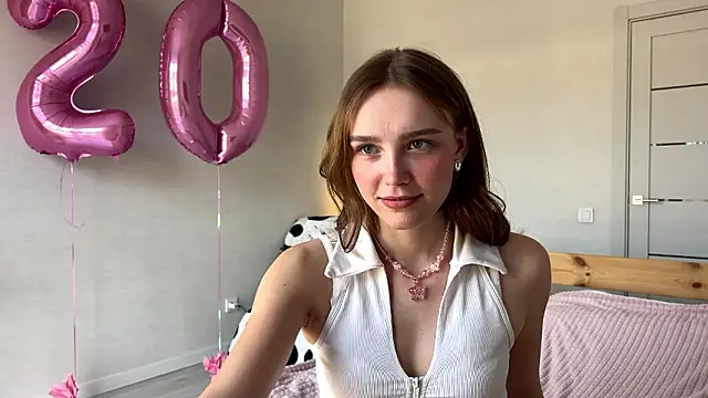 Lolatatee Show in webcam