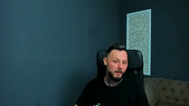 BrianHunts élő XXX-chatje