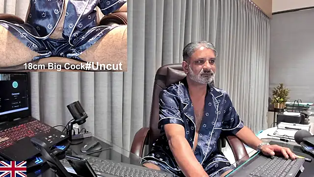 OnlineBossUK Chat XXX in diretta