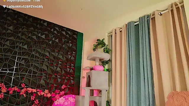 Ari-Nana's Live XXX Chat