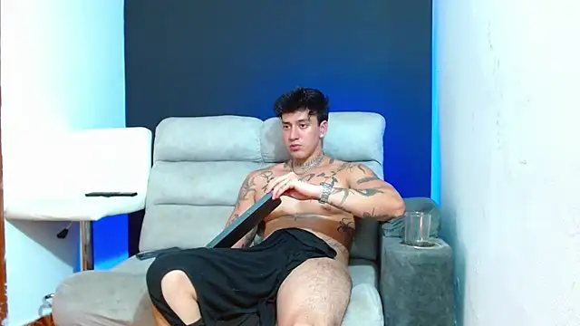 JUSTIN_FULLER1 Chat XXX in diretta