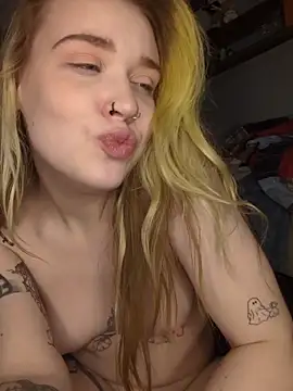 mattiethebaddieee Webcam-Show