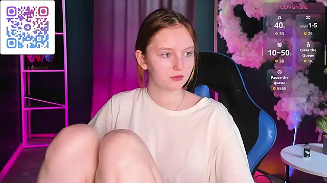 AngelWisee's Live XXX Chat