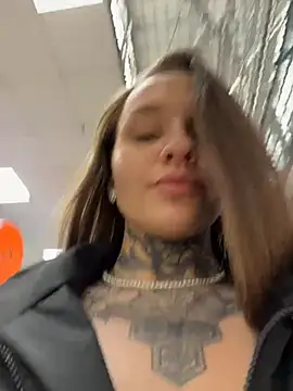 XXX chat uživo modela KishaMur