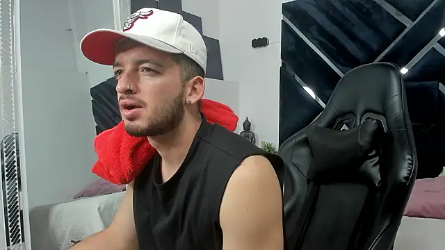 Logan_Wolf-jsn Webbikameraesitys