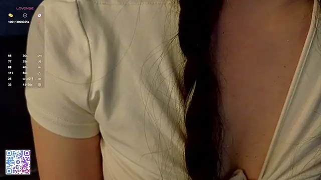 XXX chat uživo modela HarriettDivito