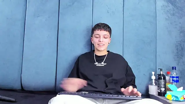 Megan_Thompson_ Obrolan Langsung XXX