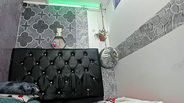 sexyboys_cutex18 Live XXX-Chat