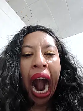 Онлайн чат XXX melsylatina