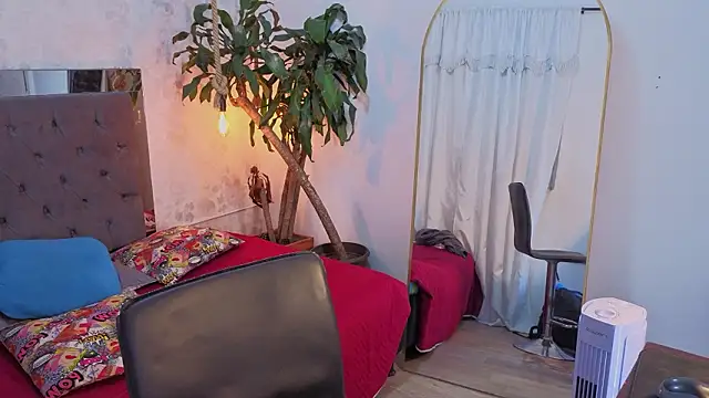 zarina_rousen Webbikameraesitys