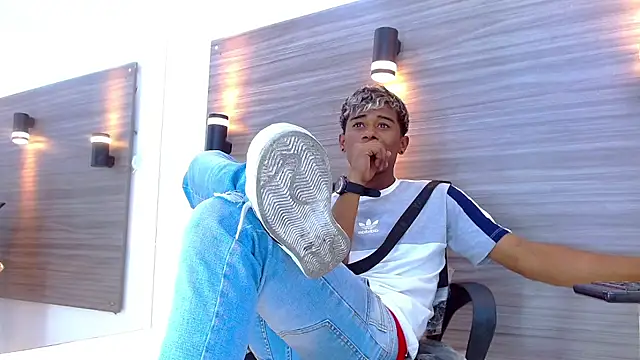 TonnyMarck Pertunjukan Webcam