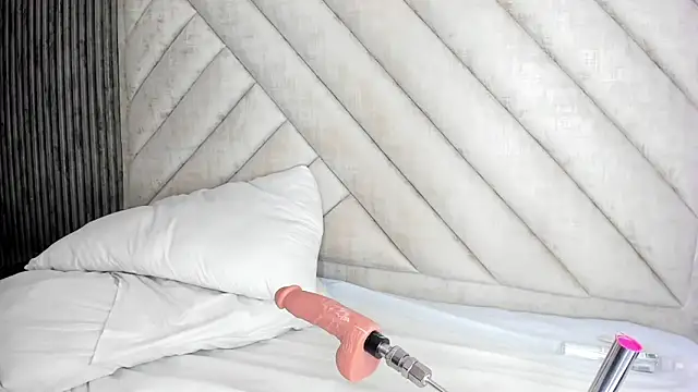 SarahRizof's Webcam Show