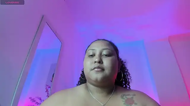 XXX chat uživo modela Ayliinn_