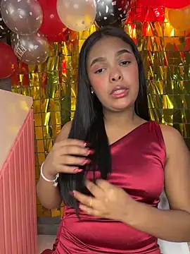 Živý XXX chat MIAROGGERSS