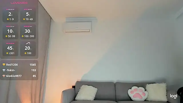 Neyanyamn Live XXX chat