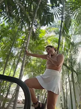 AleksandraRich's Live XXX Chat