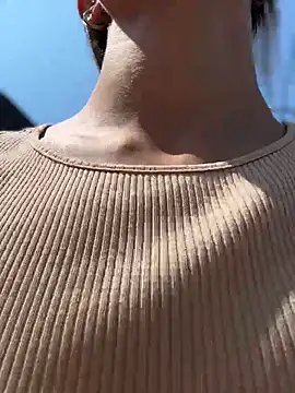 AngelinaTeller 现场XXX聊天