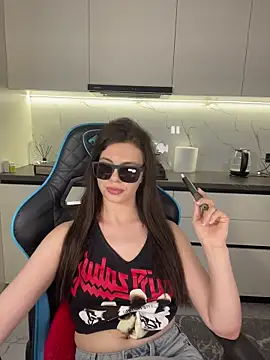 Chat XXX Live CurlyLara