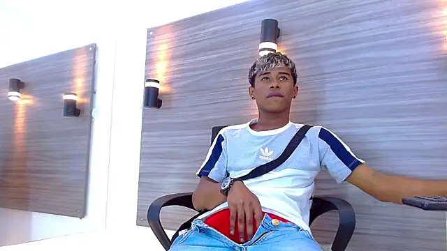 TonnyMarck webkamerás műsora