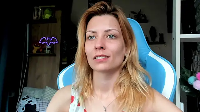 karo123421's Live XXX Chat