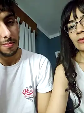 Chat XXX ao vivo de VelvetSolez