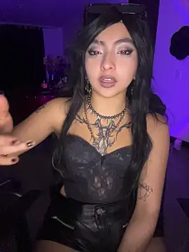 _g0thiccwitch_ Show in webcam