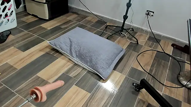 Charlotte_wilson Adlı Modelin Web Kamerası Şovu