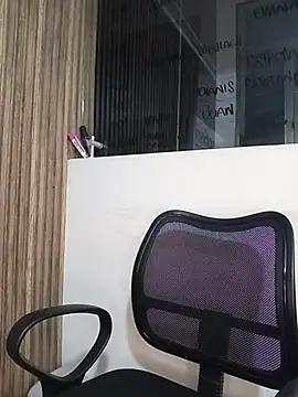 Chat +18 de Valk_submissive ao vivo