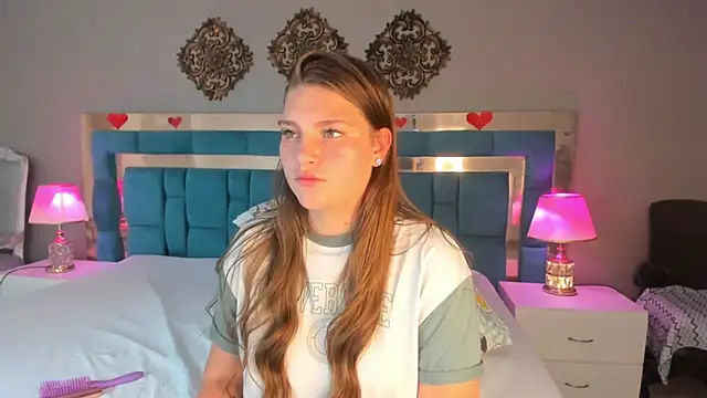 LiiaVelvet: онлайн-секс-чат