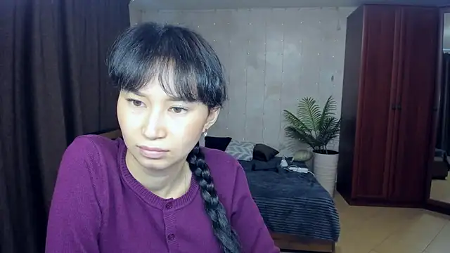 SheilaRare Adlı Modelin Canlı XXX Sohbeti