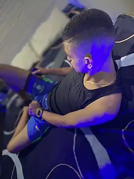 Boyxcock7: онлайн-секс-чат