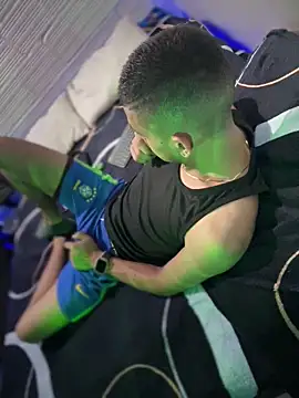 دردشة Boyxcock7 الجنسية المباشرة