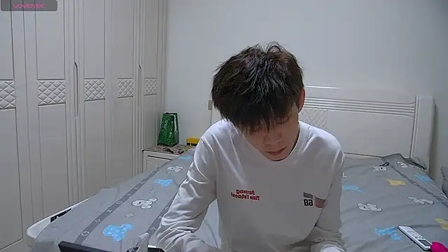 paofu-001's Live XXX Chat