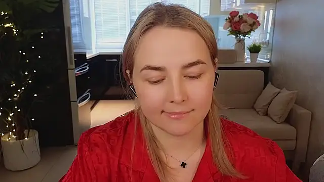 Mira_Mermayd Adlı Modelin Canlı XXX Sohbeti