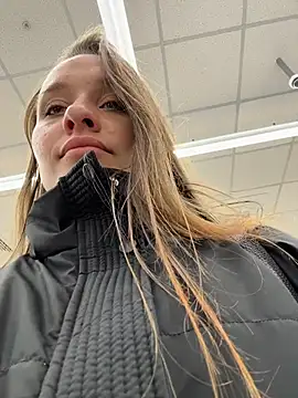 KishaMur Adlı Modelin Canlı XXX Sohbeti