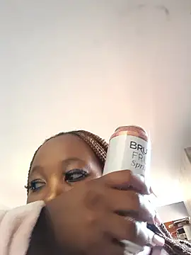 SWEETDOLLY29XX's Live XXX Chat