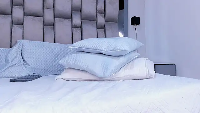 REINA_ADAHARA – Live XXX-chat