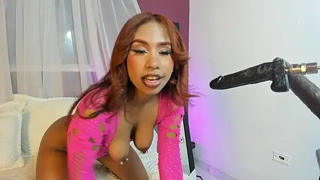 Nicole_Brown1126のライブXXXチャット