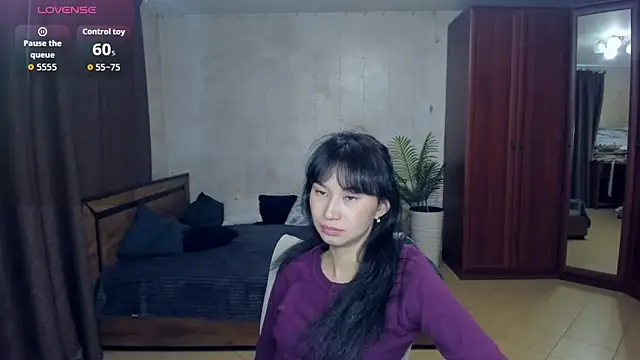 SheilaRare élő XXX-chatje