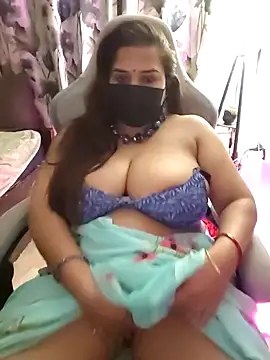 Онлайн чат XXX Raseele