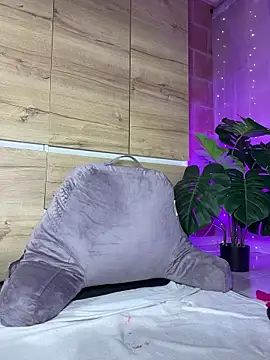 emma_rouse69 现场XXX聊天