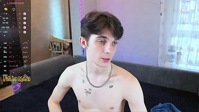 Aaron_Boom – Naživo XXX chat