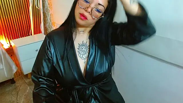 martinna_tay: απευθείας συνομιλία ΧΧΧ