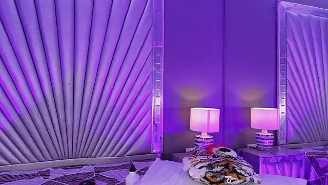 HatsaJones Adlı Modelin Canlı XXX Sohbeti