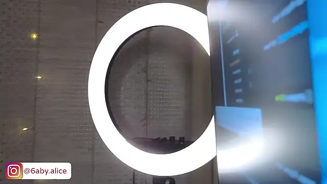 _friendlyfire Live XXX-Chat