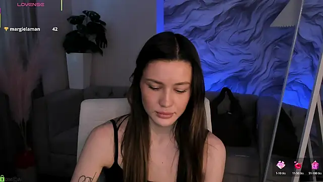 Aria_Mila Chat XXX in diretta