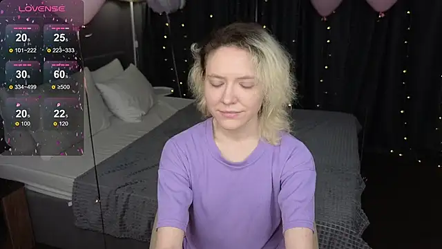 HottoKori élő XXX-chatje