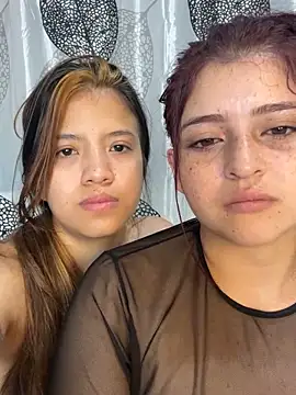 XXX chat uživo modela Xuxi_XXX