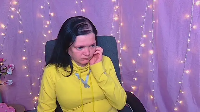 LauraFinn – Naživo XXX chat